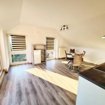 Dm & - Dosborn 5-9 アパート *