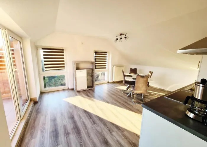 Dm & - Dosborn 5-9 アパート *